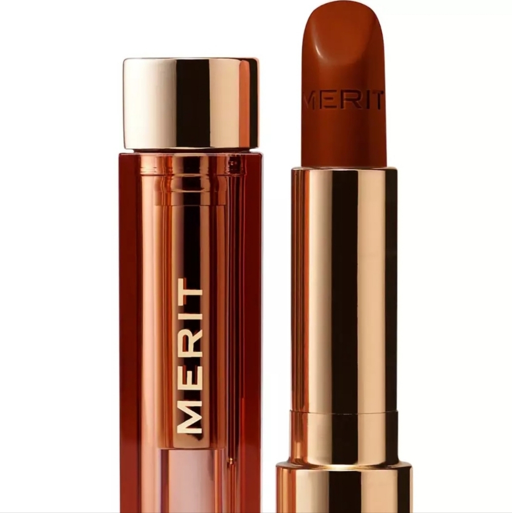 NIB MERIT Signature Lip Lightweight Satin Lipstick in Tiger (Brick Red)NIB